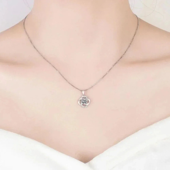 925 Sterling Silver Diamond Pendant Necklace - Picture 3 of 3